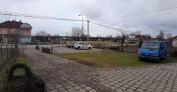 Stambeni objekat 240 m2 i placa 10.819 m2 – Zalužani