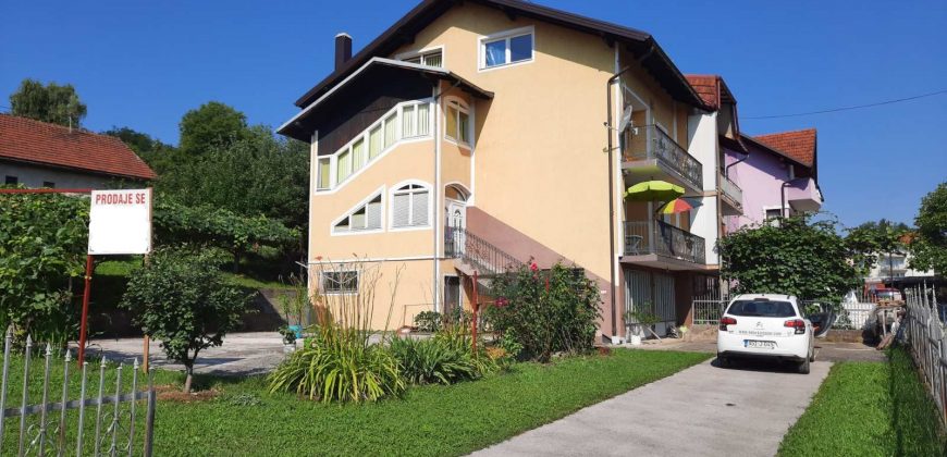 Stambeni objekat (kuća) 237 m2 i placa 812 m2 – Šargovac