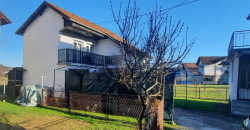 Dve kuće na placu od 582 m2 – Petrićevac