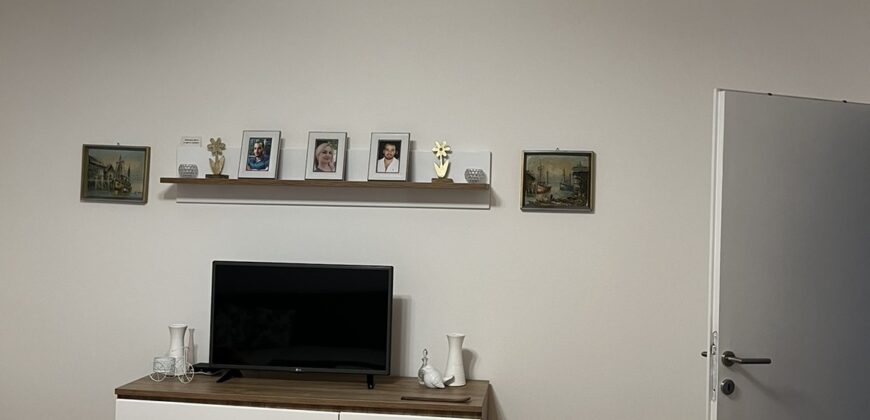 Dve kuće na placu od 582 m2 – Petrićevac