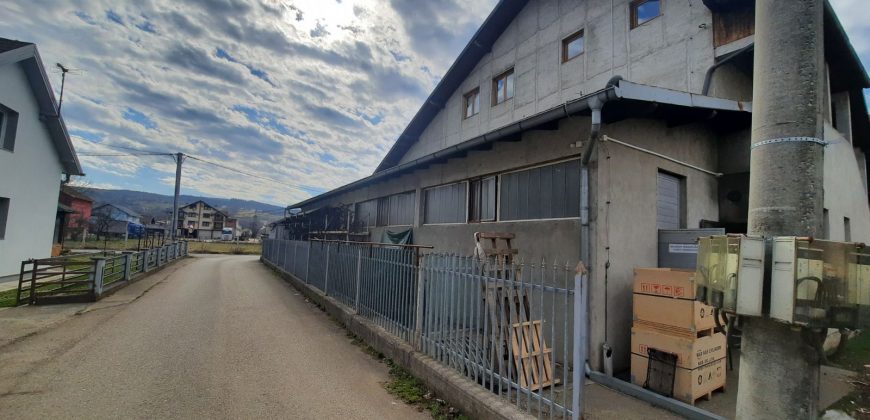 Stambeno poslovni objekat 650 m2 – Trn
