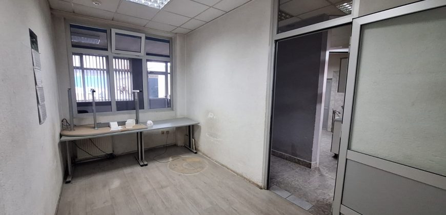 Stambeno poslovni objekat 650 m2 – Trn