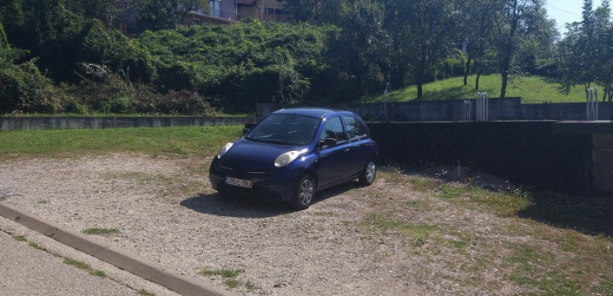 Građevinsko zemljište 411 m2 – Lauš