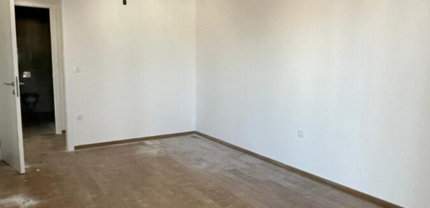 Trosoban stan 82,71 m2 – Centar (Palata)