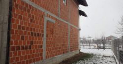 Stambeni objekat 240 m2 – Trn