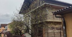 Kuća 400 m2 i placa 332 m2 – naselje Mjesec