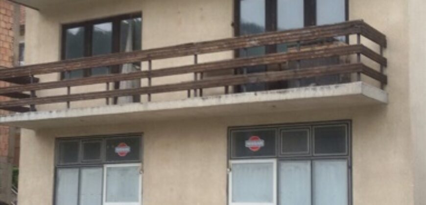 Kuća 550 m2 i plac 308 m2 – Sarajevo