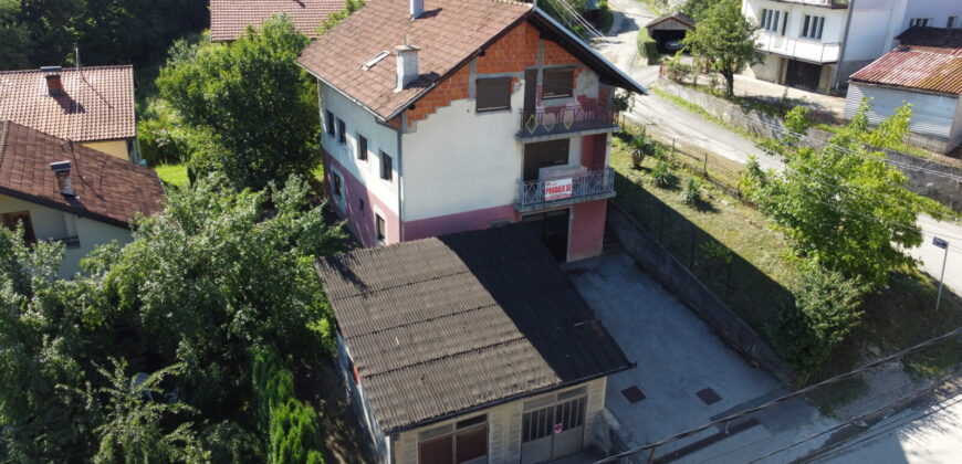 Stambeno poslovni objekat (kuća) 300 m2 – Lauš