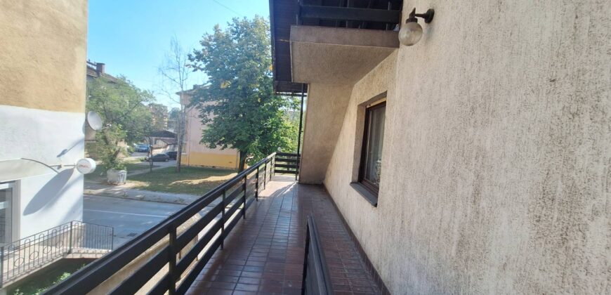Stambeno/poslovni objekat 320 m2 – Centar