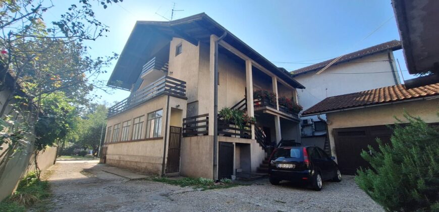 Stambeno/poslovni objekat 320 m2 – Centar