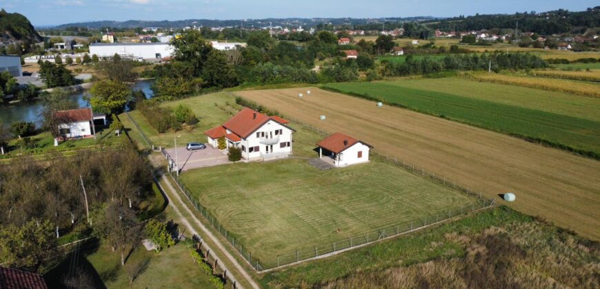 Stambeni objekat 265 m2 i placa 5000 m2 – Šušnjari