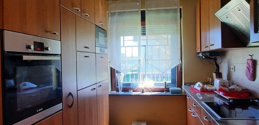 Stambeni objekat (kuća) 300 m2 i placa 1964 m2 – Aleksandrovac