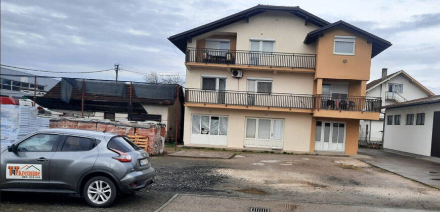 Poslovni prostor 90 m2 – Glamočani