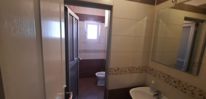 Poslovni prostor 90 m2 – Glamočani