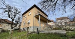 Kuća 300 m2 i placa 1177 m2 – 1300 Kaplara