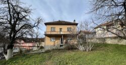 Kuća 300 m2 i placa 1177 m2 – 1300 Kaplara