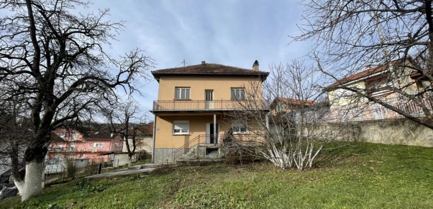 Kuća 300 m2 i placa 1177 m2 – 1300 Kaplara