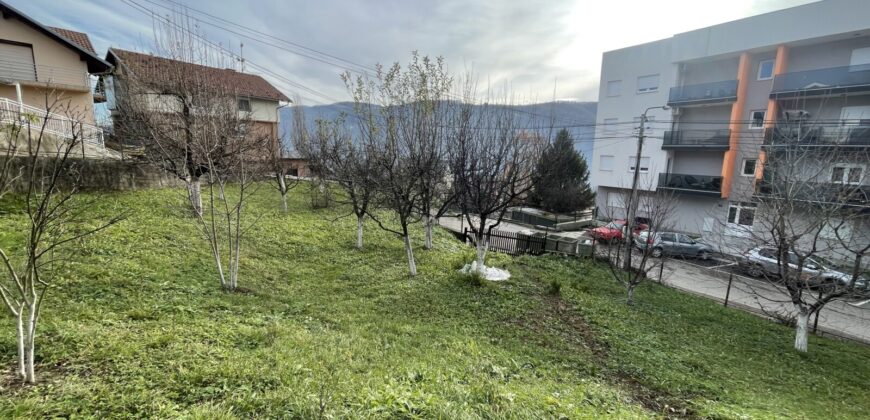 Kuća 300 m2 i placa 1177 m2 – 1300 Kaplara