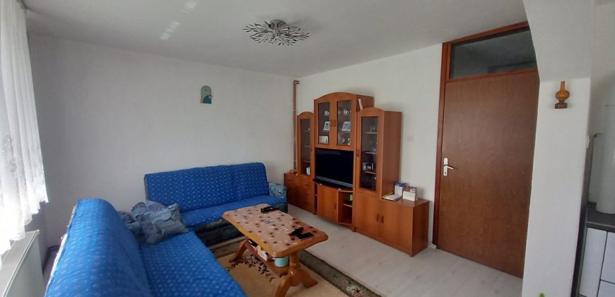 Stambeni objekat 150 m2 i placa 3351 m2 – Laktaši