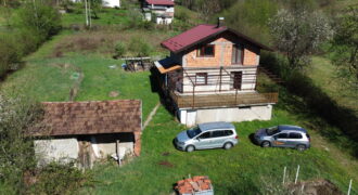 Kuća 90 m2 i zemljišta 4901 m2 – Glamočani