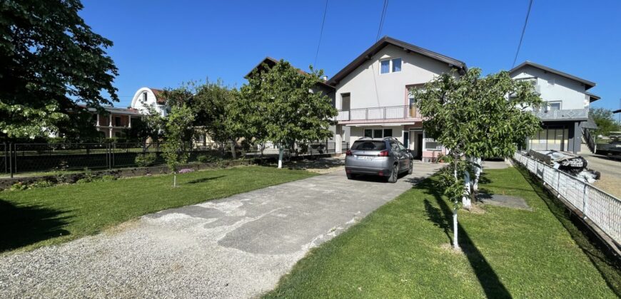 Poslovni prostor 56 m2 – Trn