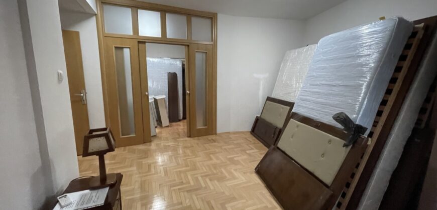Poslovni prostori od 14m2 do 36m2 – Centar