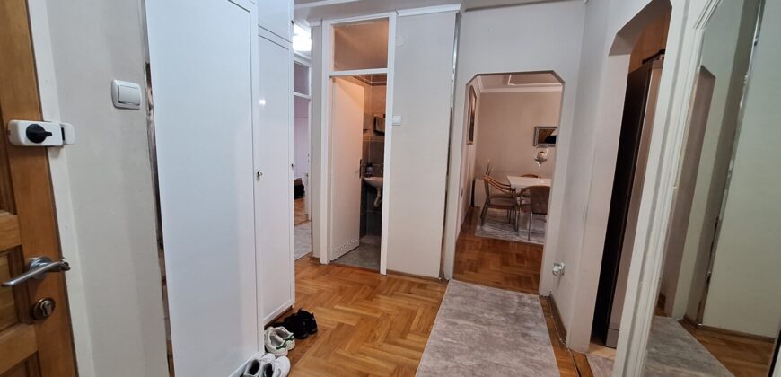 Konforan trosoban stan 80 m2 – Nova varoš