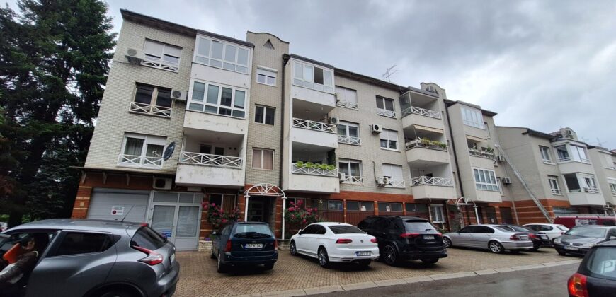 Konforan trosoban stan 80 m2 – Nova varoš