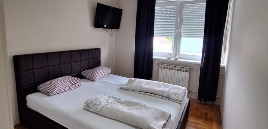 Konforan trosoban stan 80 m2 – Nova varoš