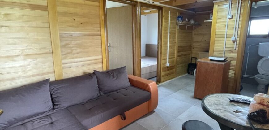 Vikendica 30 m2 i placa 650 m2 – Laktaši