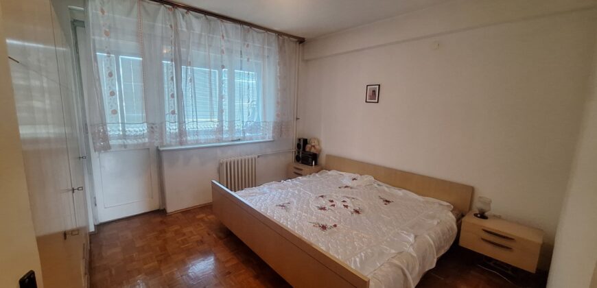 Trosoban stan 85 m2 – Centar