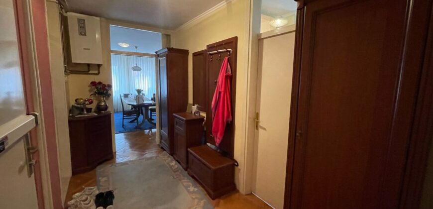 Četvorosoban stan 121 m2 – Centar