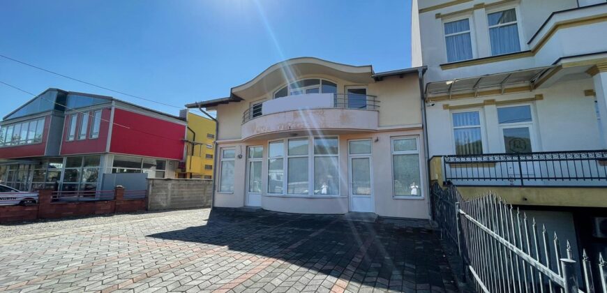 Stambeno poslovni objekat 280 m2 – Glamočani