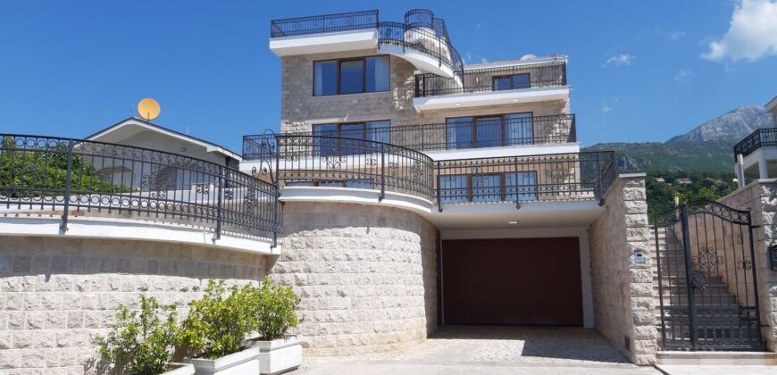 Luxuzna vila 590m2 sa pogledom na more – Herceg Novi