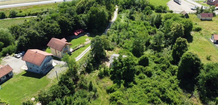 Zemljište 2751 m2 sa kućom 61 m2 – Jakupovci