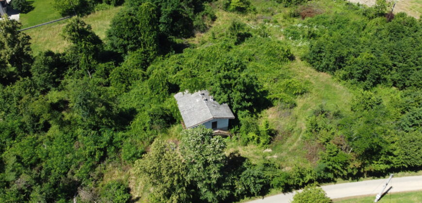 Zemljište 2751 m2 sa kućom 61 m2 – Jakupovci