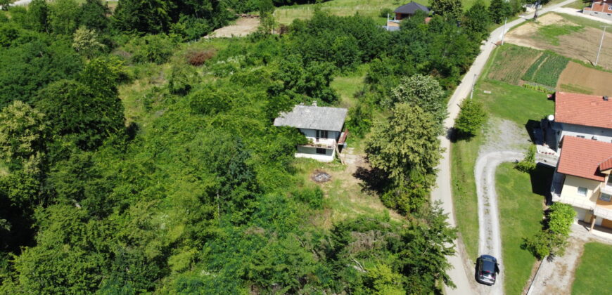 Zemljište 2751 m2 sa kućom 61 m2 – Jakupovci