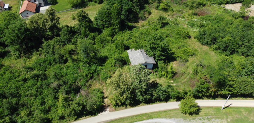 Zemljište 2751 m2 sa kućom 61 m2 – Jakupovci