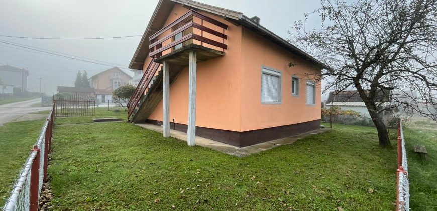 Kuća 72 m2 i placa 2479 m2 – Donja Piskavica