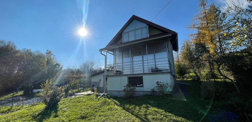 Vikend kuća 75 m2 na placu od 1083 m2 – Prijakovci