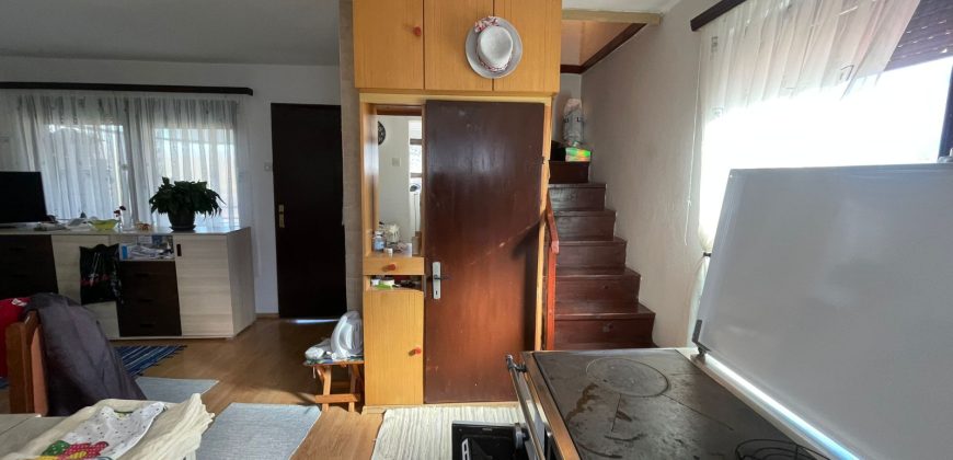 Vikend kuća 75 m2 na placu od 1083 m2 – Prijakovci