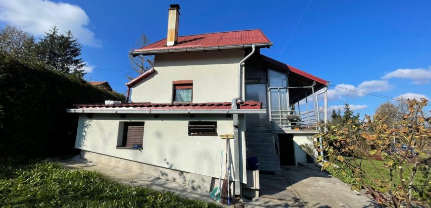 Vikend kuća 75 m2 na placu od 1083 m2 – Prijakovci