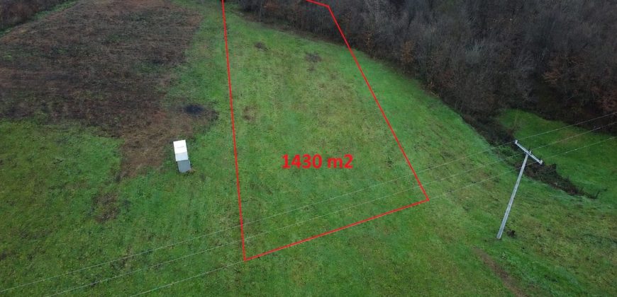 Zemljište 1430 m2 – Debeljaci
