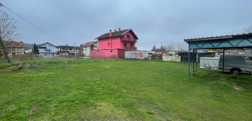 Zemljište (plac) 500 m2 – Trn