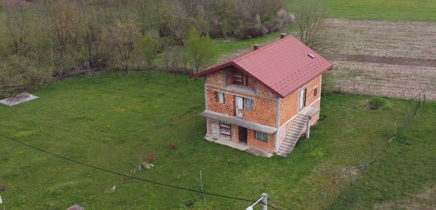 Kuća 170 m2 i placa 1999 m2 – Šargovac
