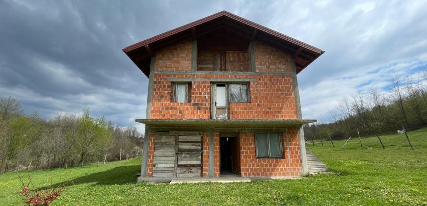 Kuća 170 m2 i placa 1999 m2 – Šargovac