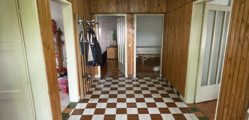 Kuća 76 m2 i placa 1781 m2 – Prijakovci