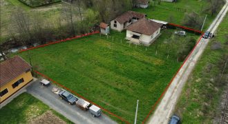Kuća 76 m2 i placa 1781 m2 – Prijakovci