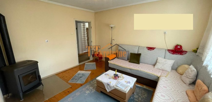 Kuća 85 m2 i placa 1831 m2 – Laktaši