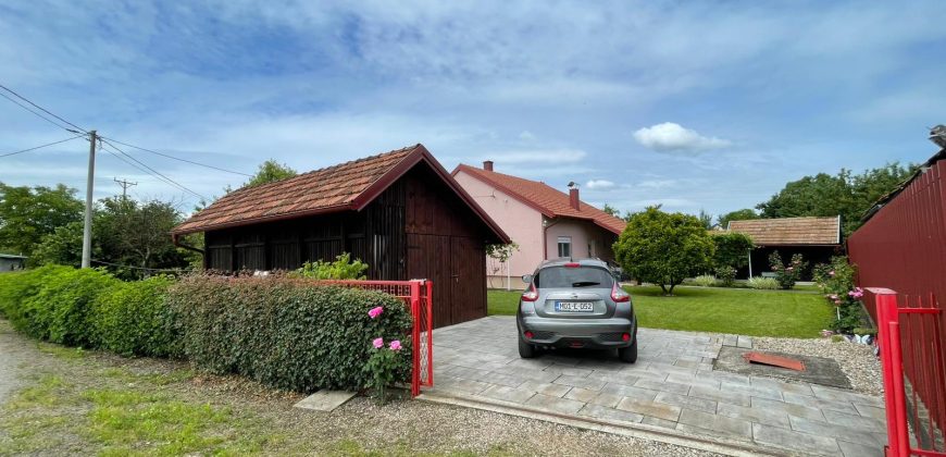 Kuća 85 m2 i placa 1831 m2 – Laktaši